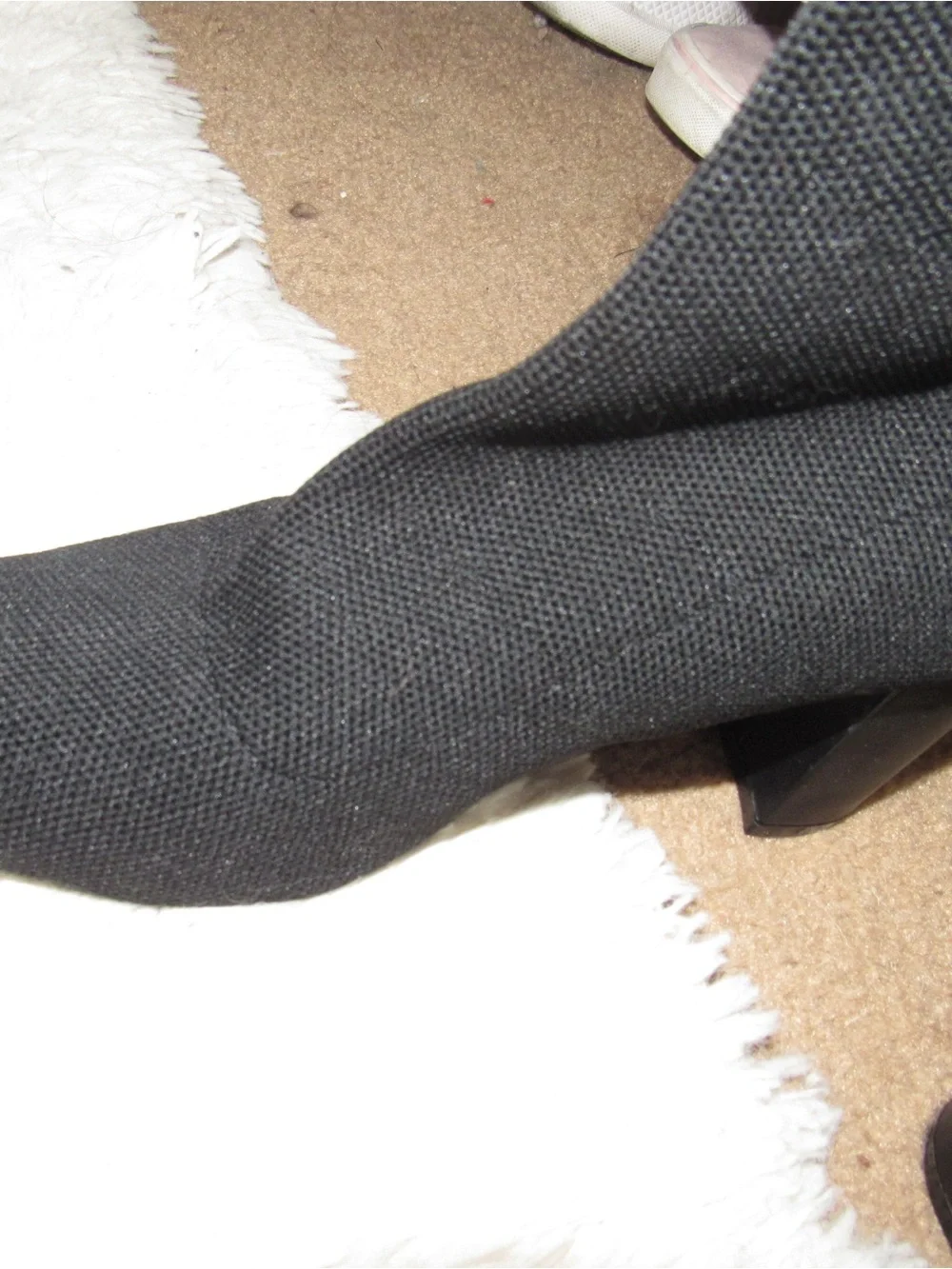 Windsor over knee